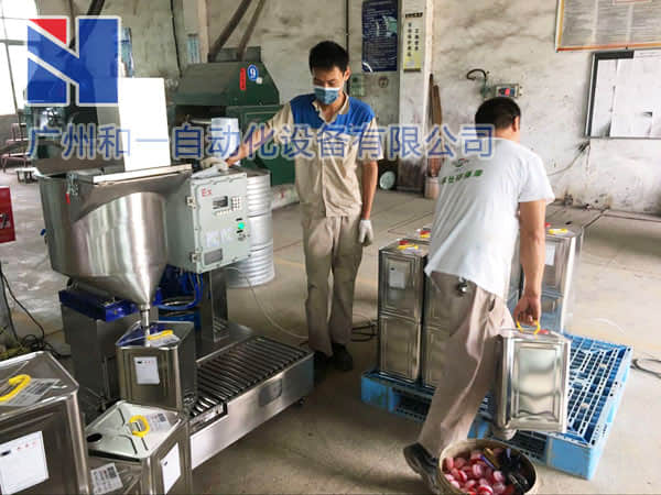 灌裝機(jī)現(xiàn)場(chǎng)案例